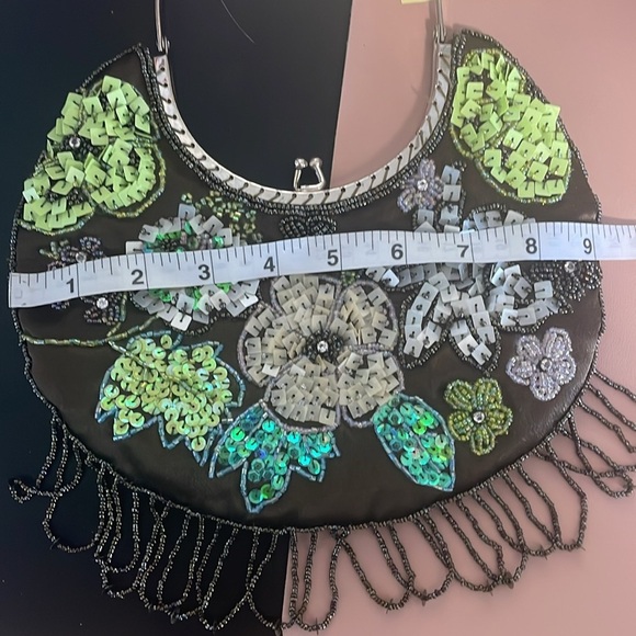 Small beaded purse - Picture 3 of 6